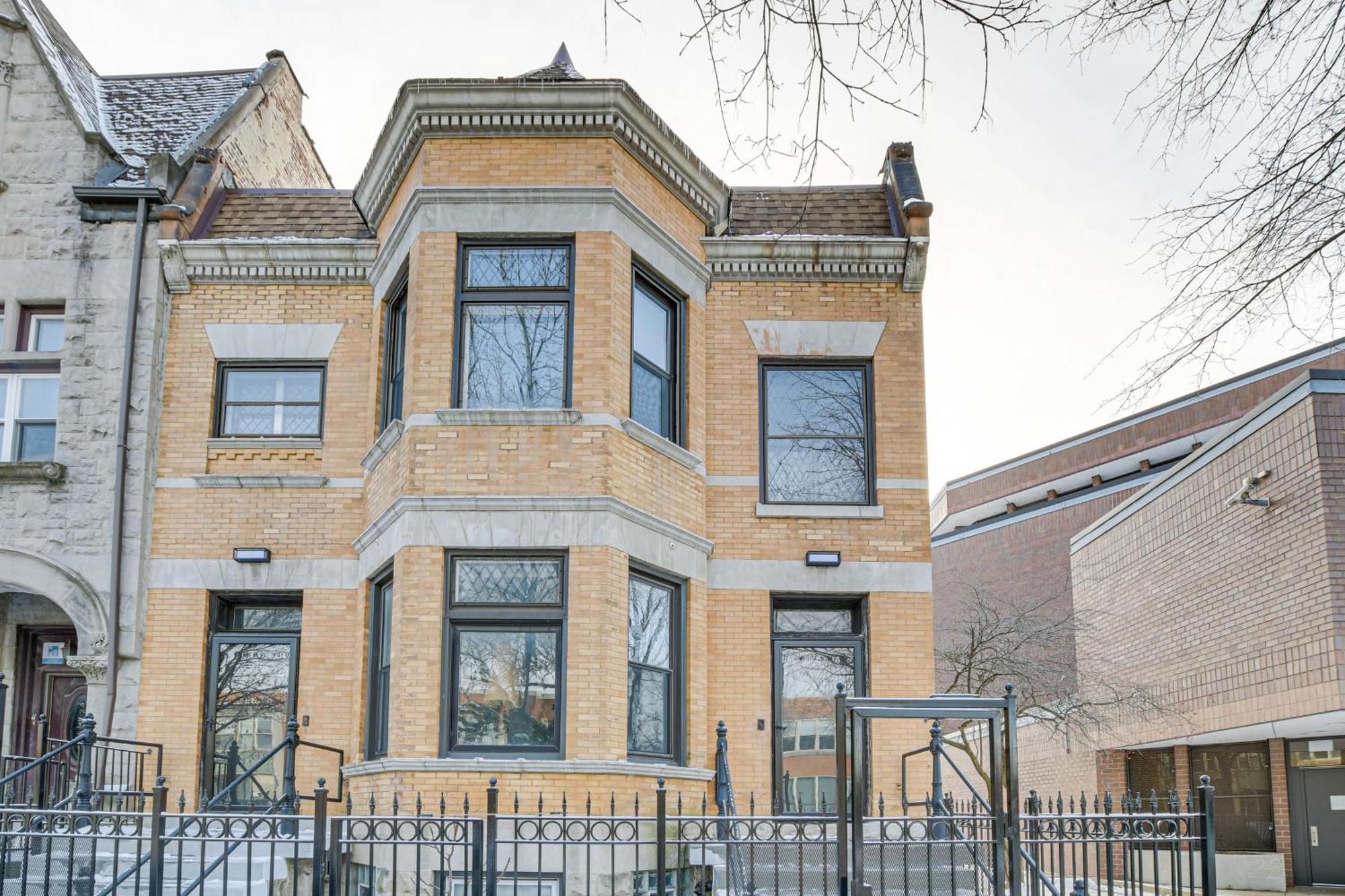 Spacious With Deck About 3 Mi To Downtown Chicago! *