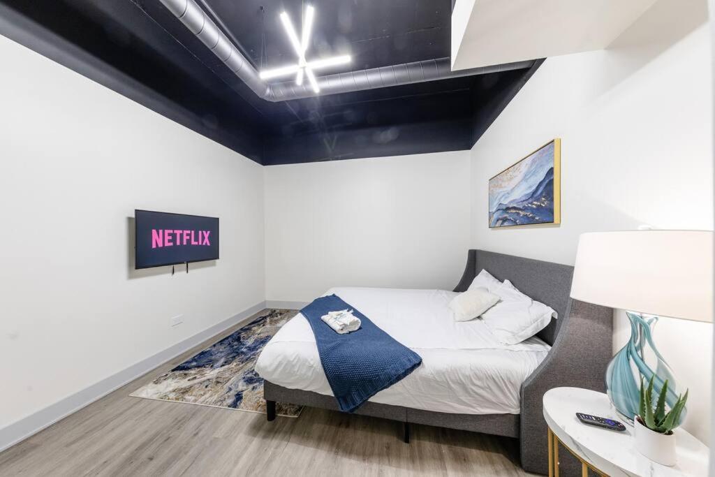 Mccormick 6b/3ba Luxury For Groups/12 Guests With Optional Parking Apartment Chicago