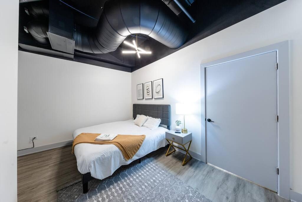 Apartment Mccormick 6b/3ba Luxury For Groups/12 Guests With Optional Parking Chicago