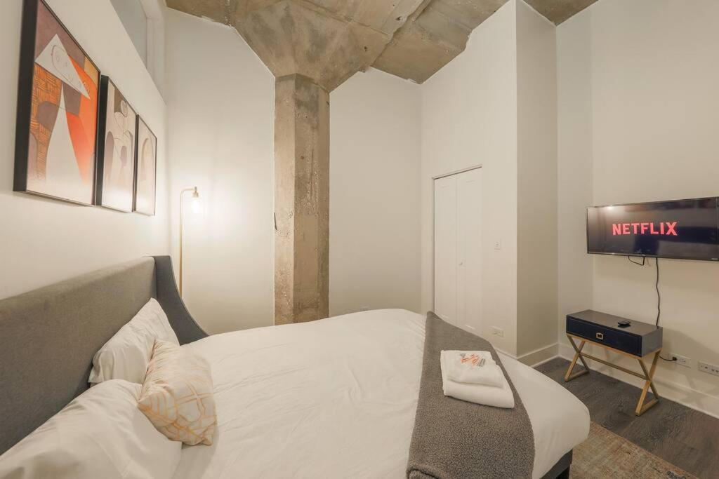 Mccormick 2b/2ba For Up To 6 Guests With Private Patio, Optional Parking & Gym Apartment