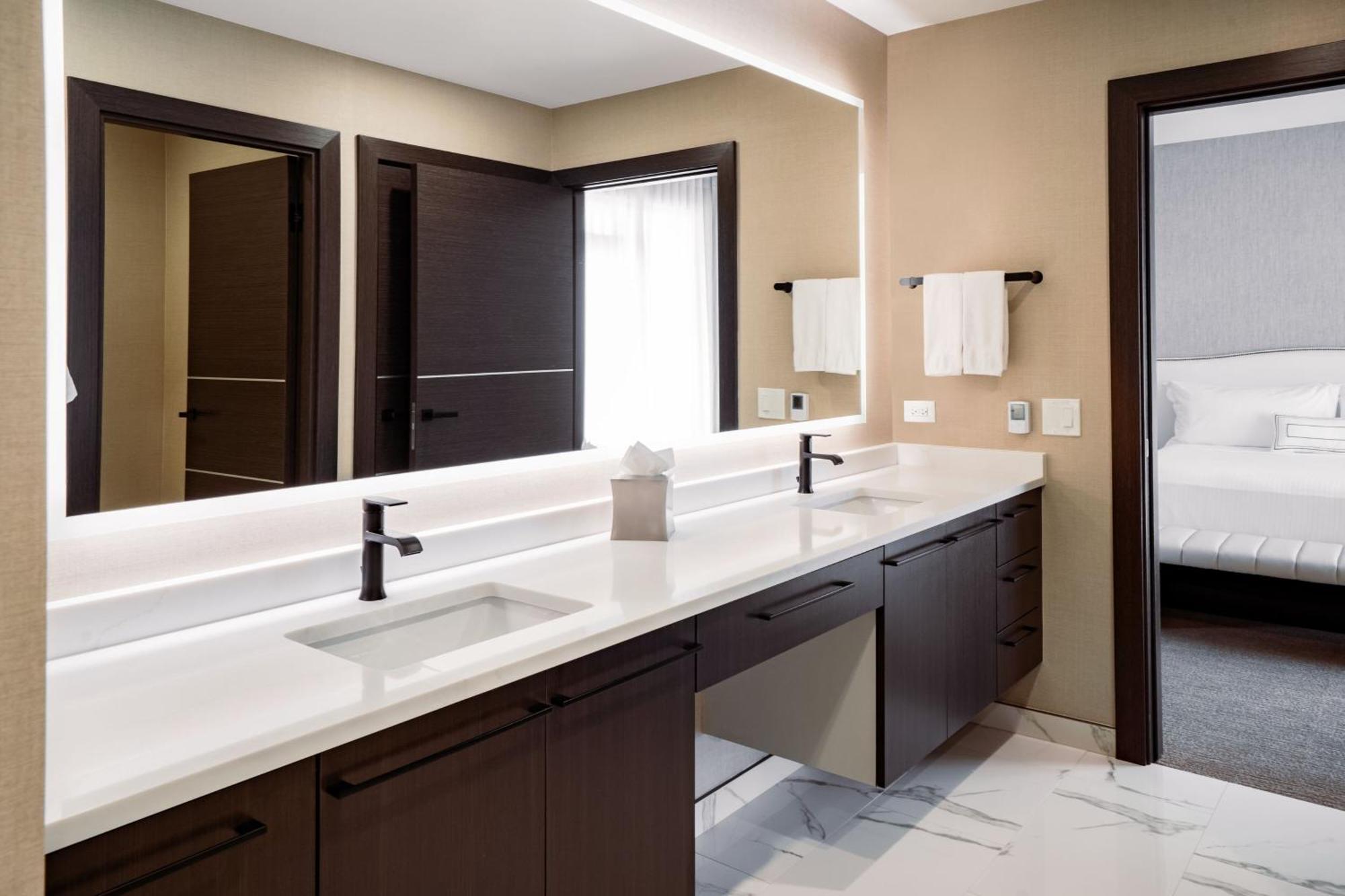Springhill By Marriott Chinatown