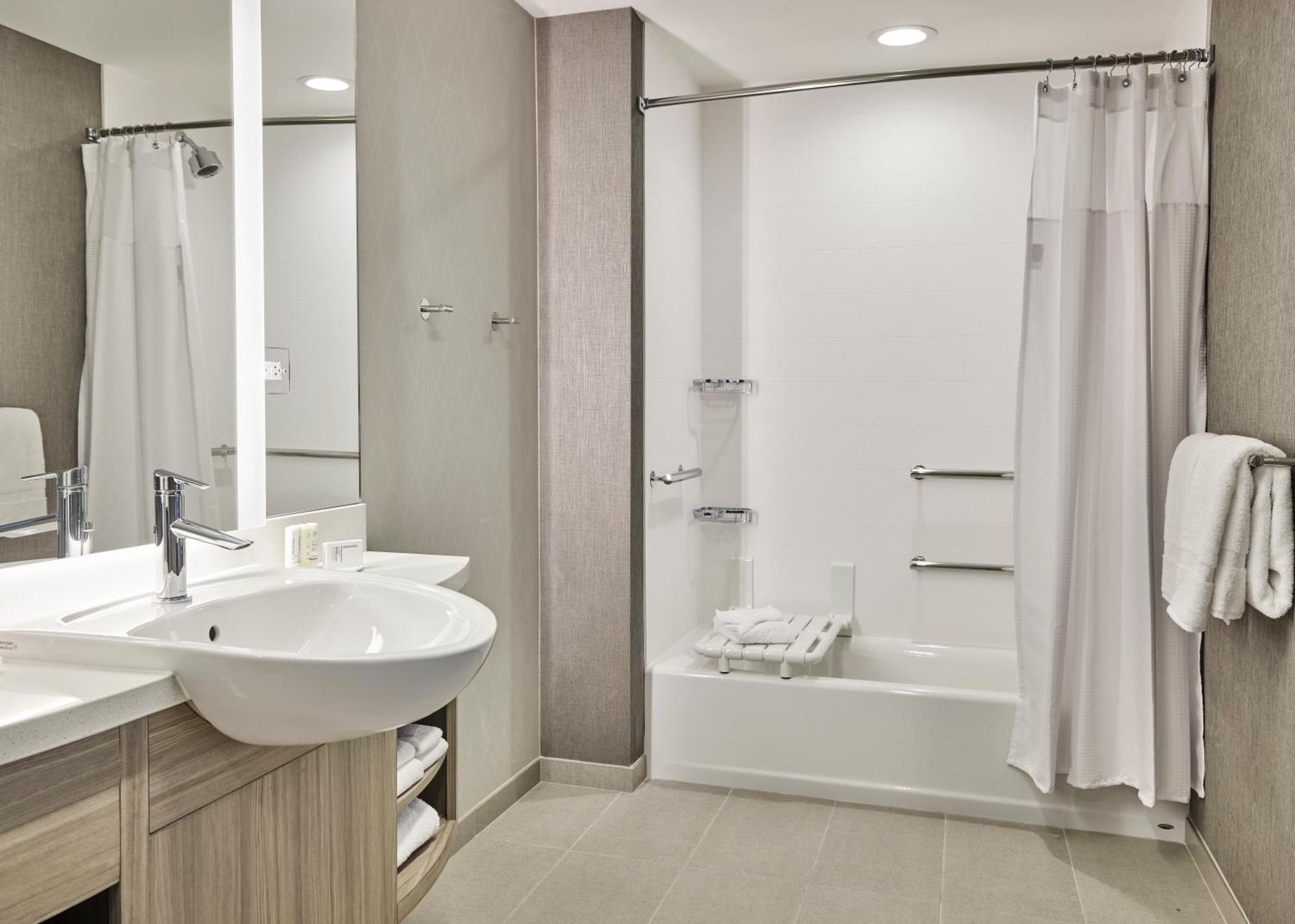 Hotel Springhill By Marriott Chinatown 3*