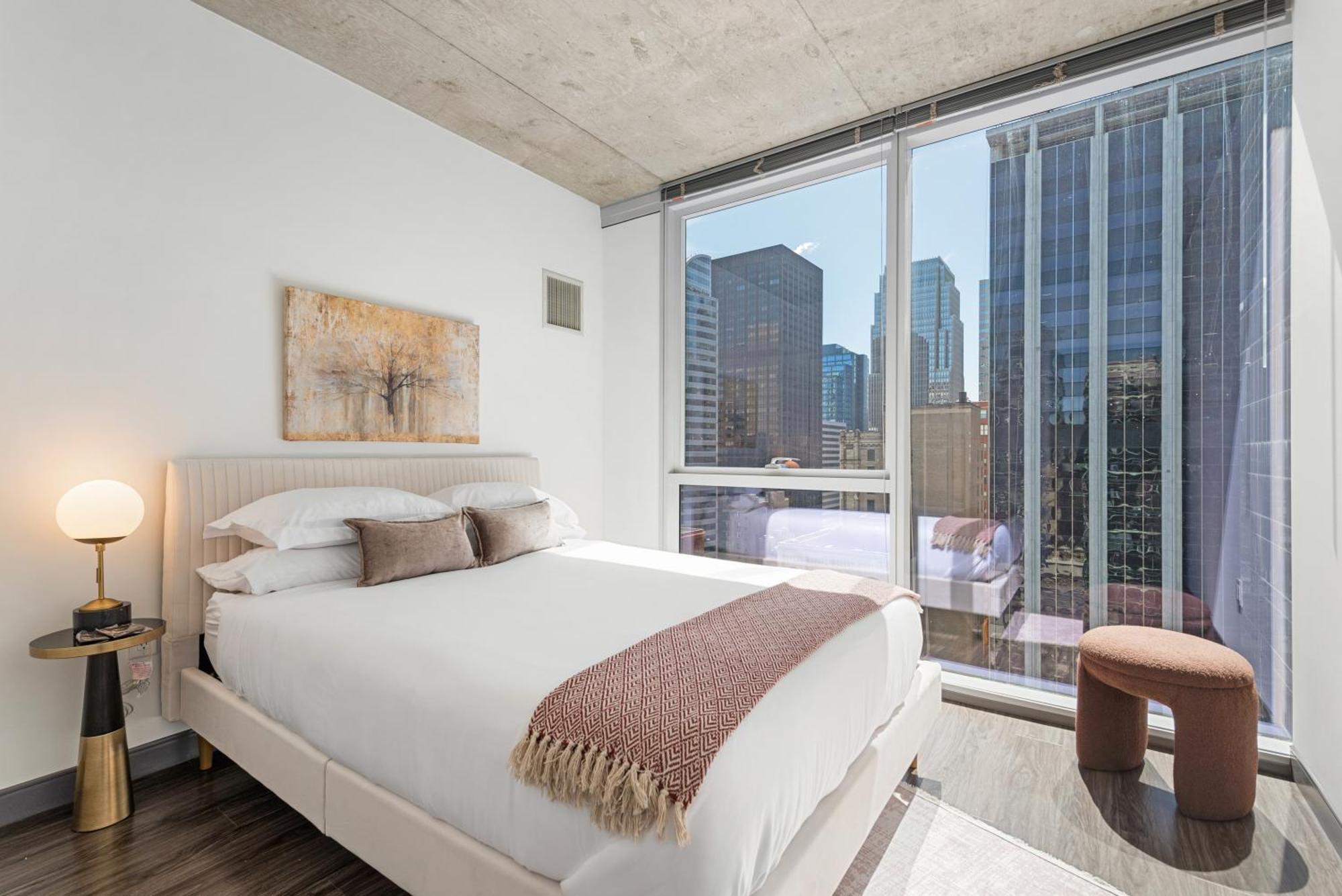 Linea Luxury Living With Indoor Pool And Rooftop Views In The Loop Apartment Chicago