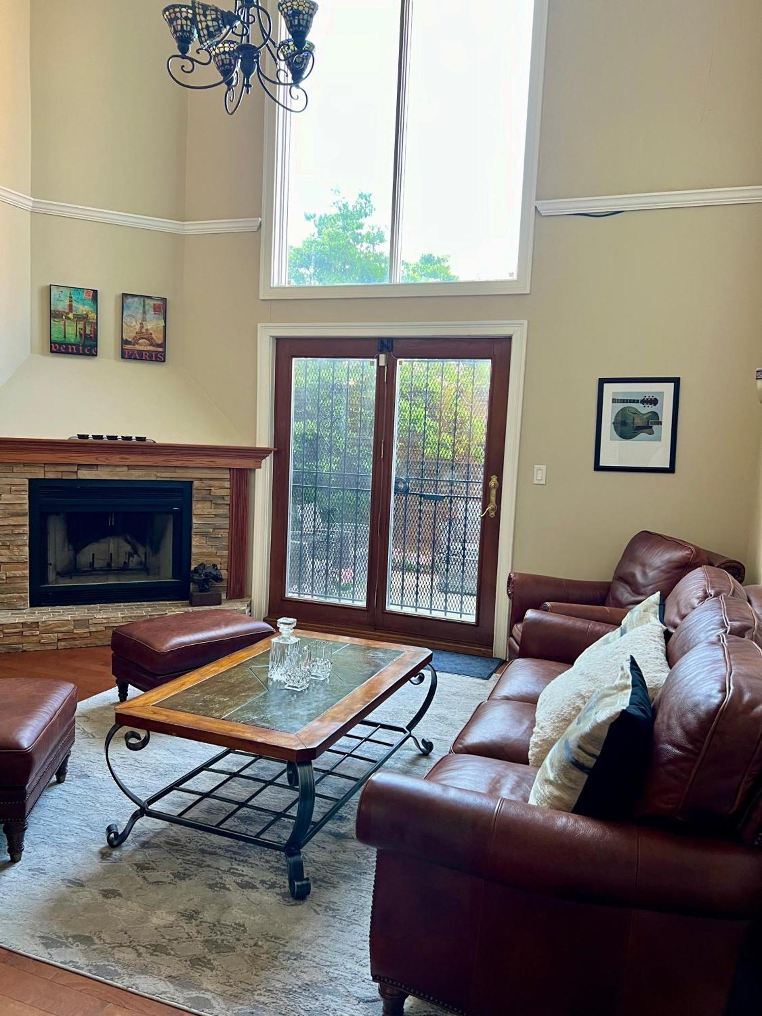 Holiday home 4 Bedroom In Location Parking Fireplace Back Yard Pets Welcome *