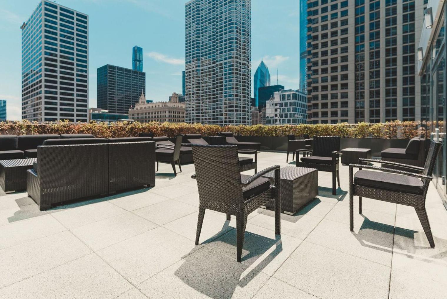 Blueground River North Gym Pool Wd Doorman Chi-1095 Apartment