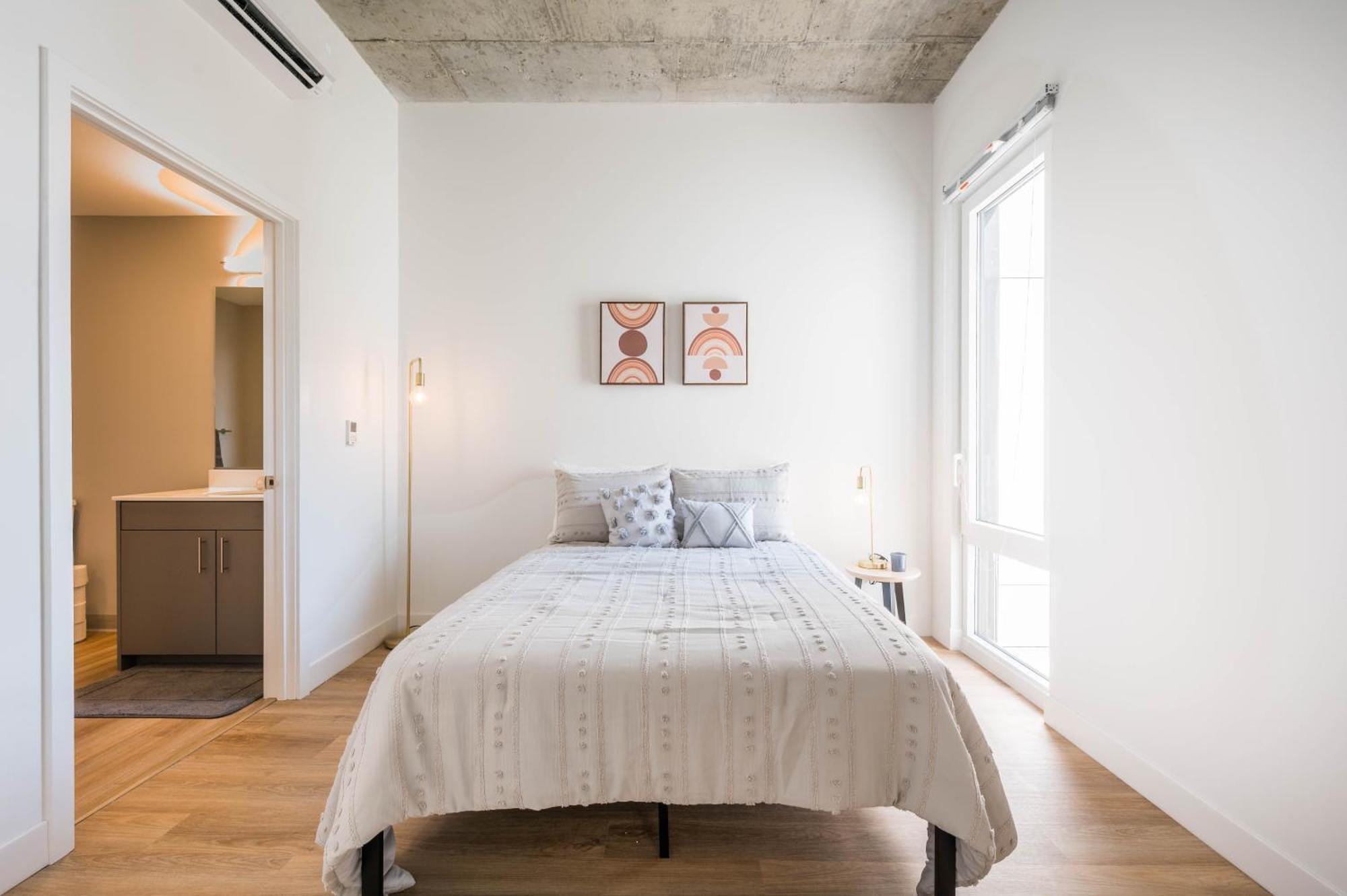 Post Getaway Ideal 4br For Groups Apartment