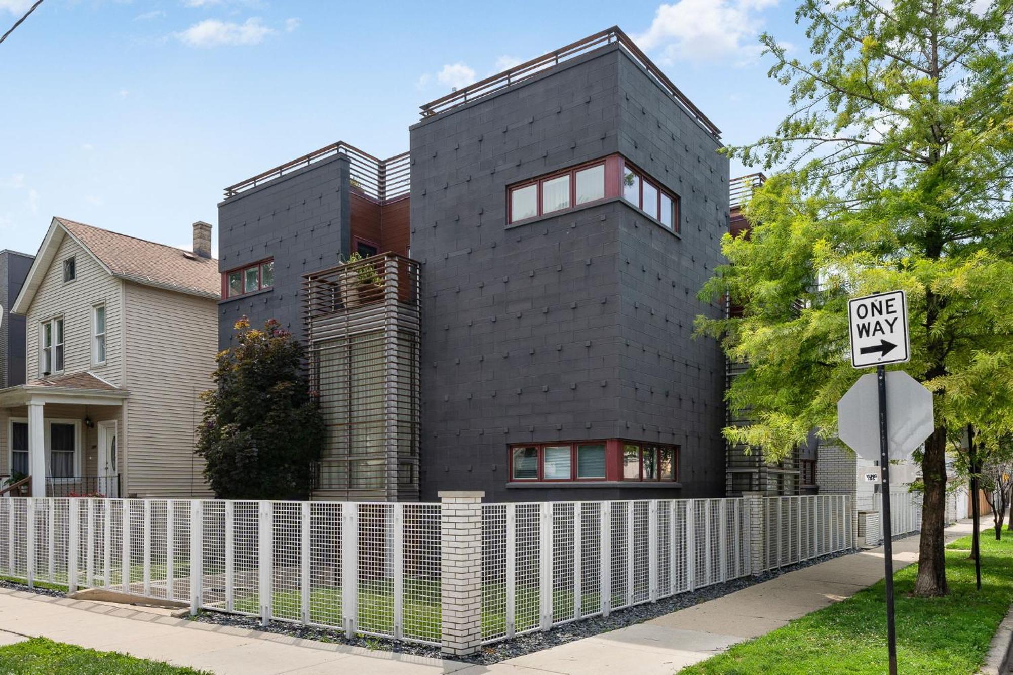 5br 5ba Architectural Estate-theatre Gym Rooftop Chicago