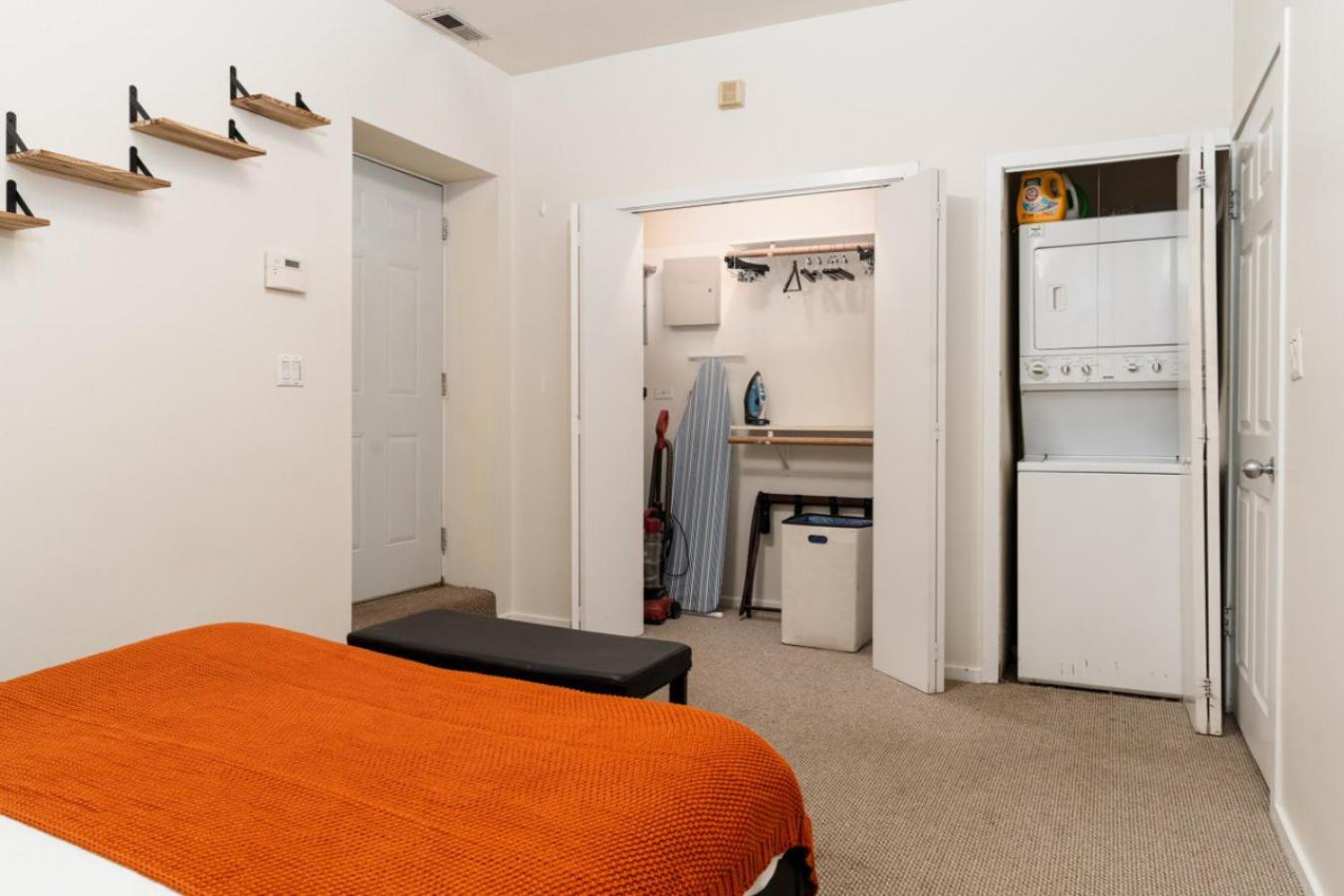 Flexhome Wicker Park 2br P2 Apartment