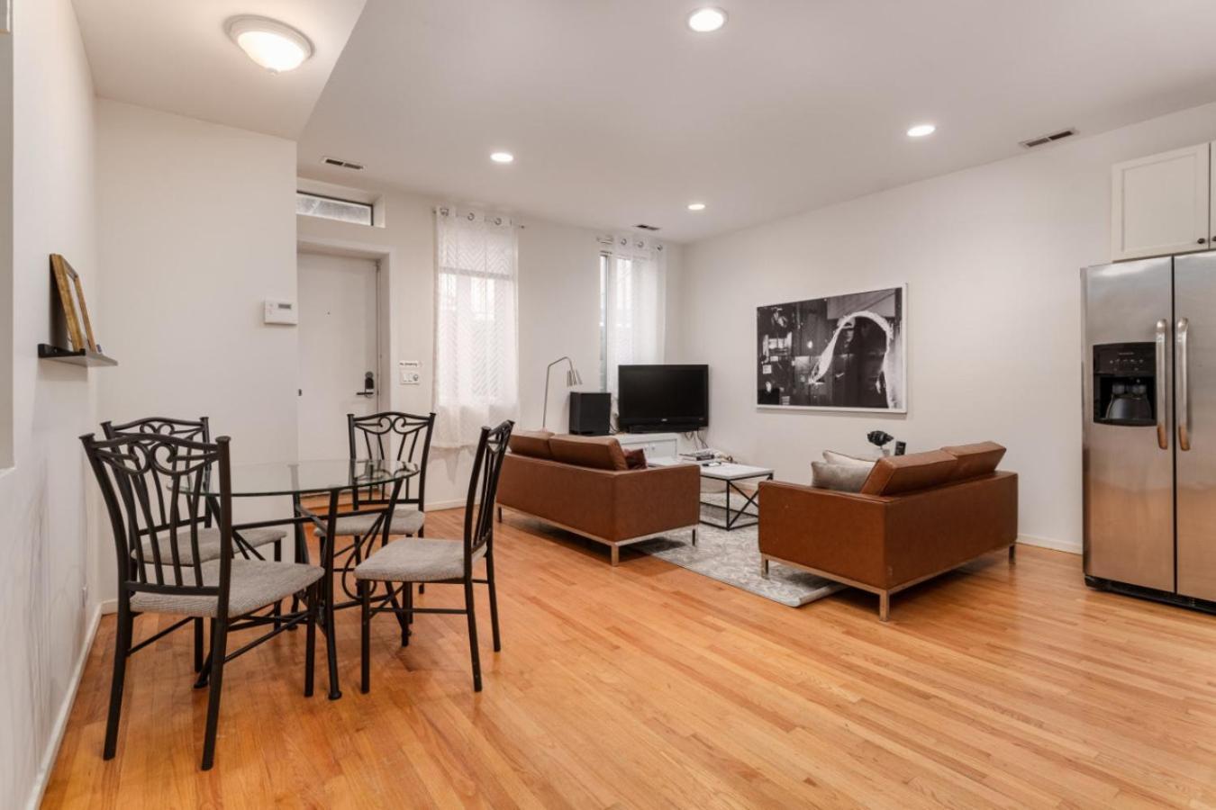 Apartment Flexhome Wicker Park 2br P2