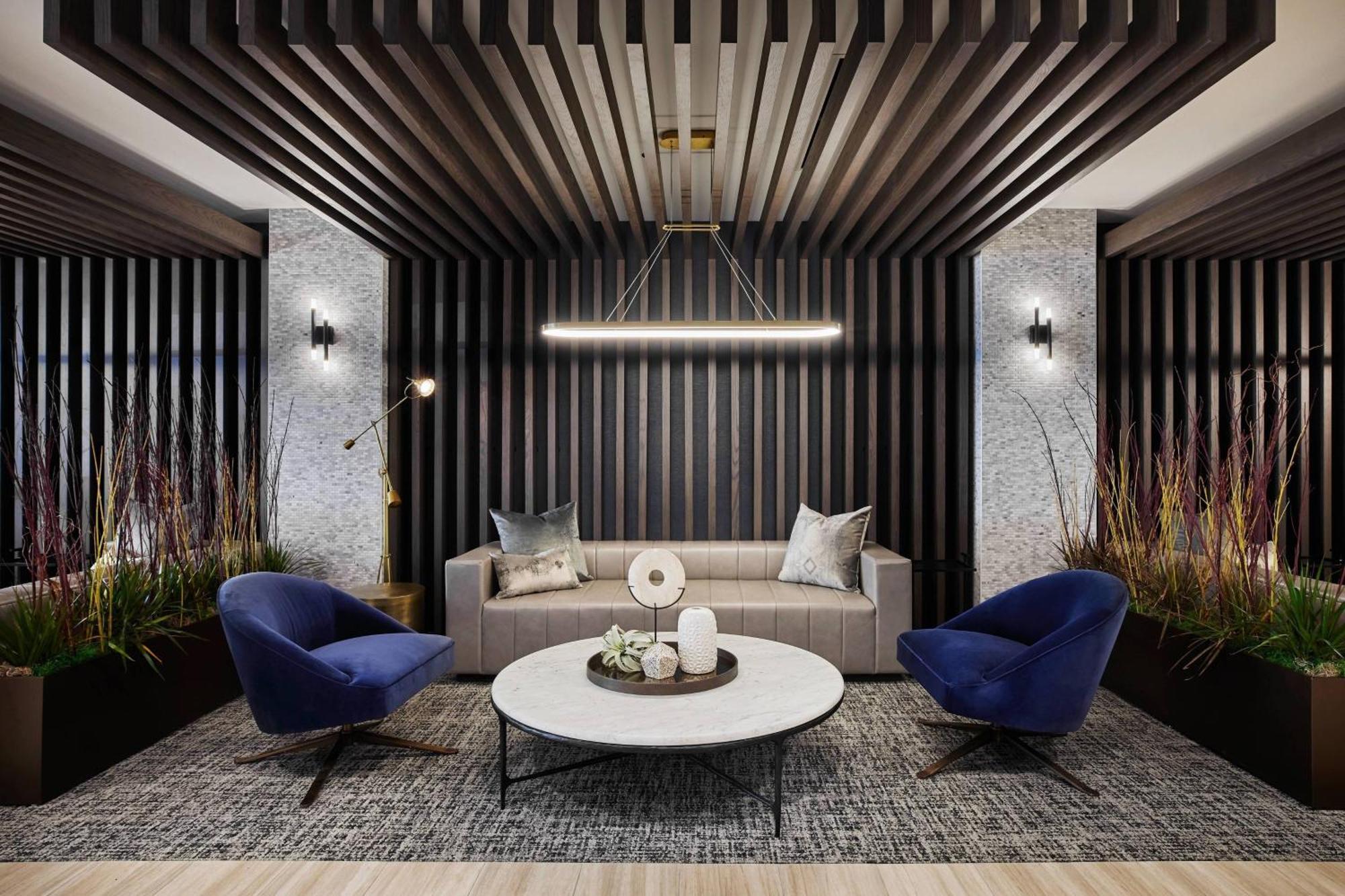 Springhill By Marriott Chinatown 3*