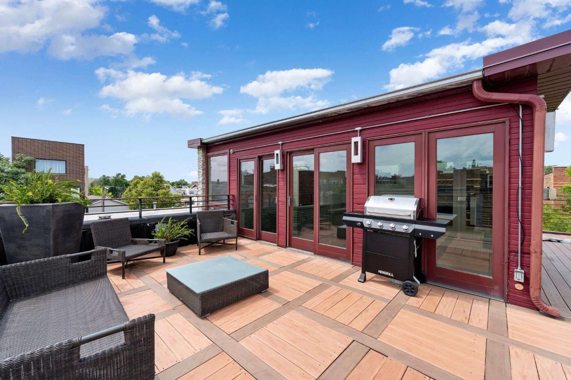 5br 5ba Architectural Estate-theatre Gym Rooftop Holiday home *