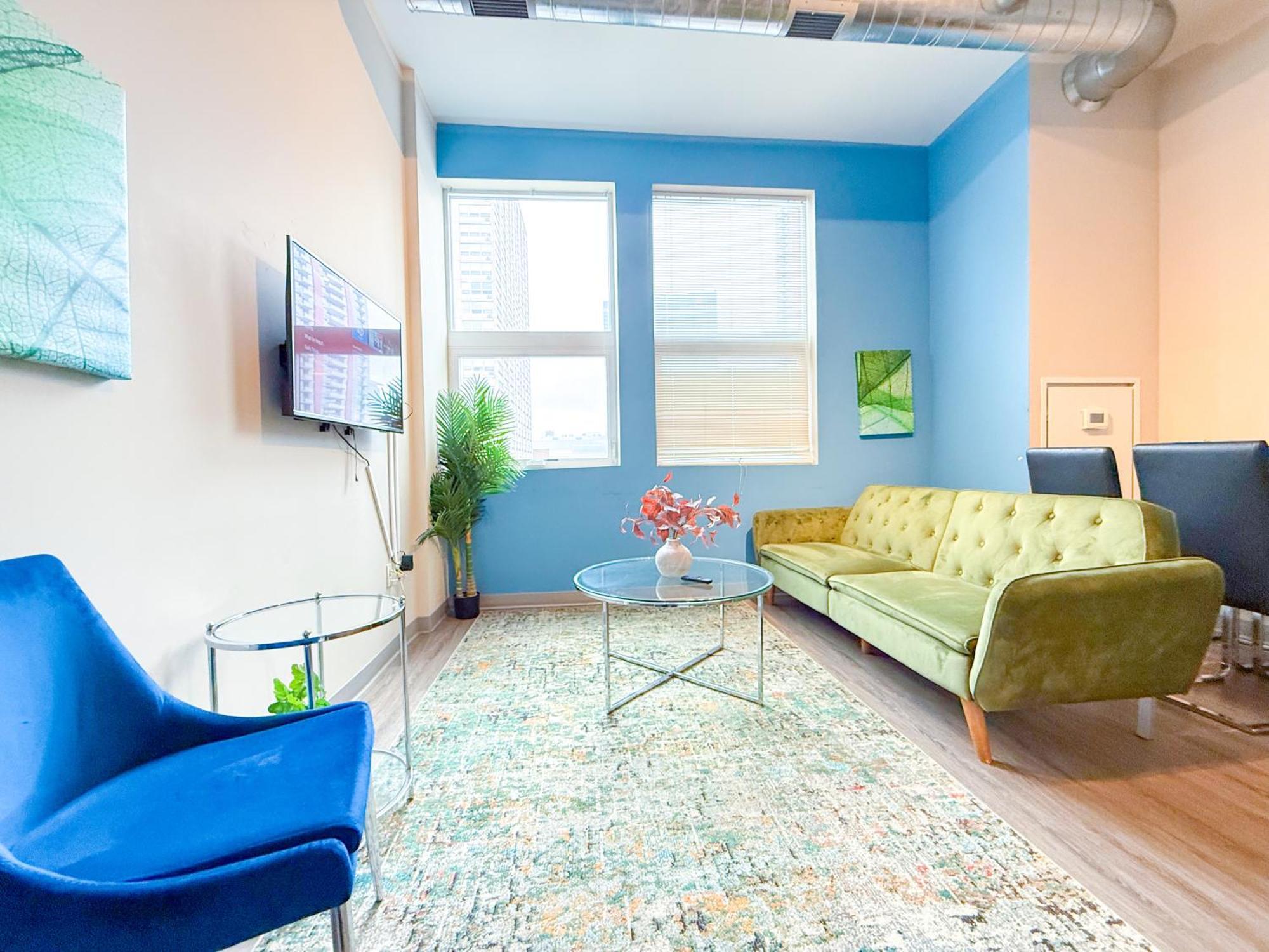 Modern 2br In South Loop Near Soldier Field, Grant Park, Downtown, & Lakefront Trail *