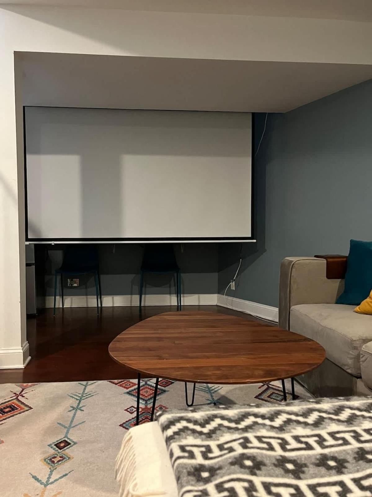 Holiday home 3-story Townhome Free Parking Private Patio Washer-dryer