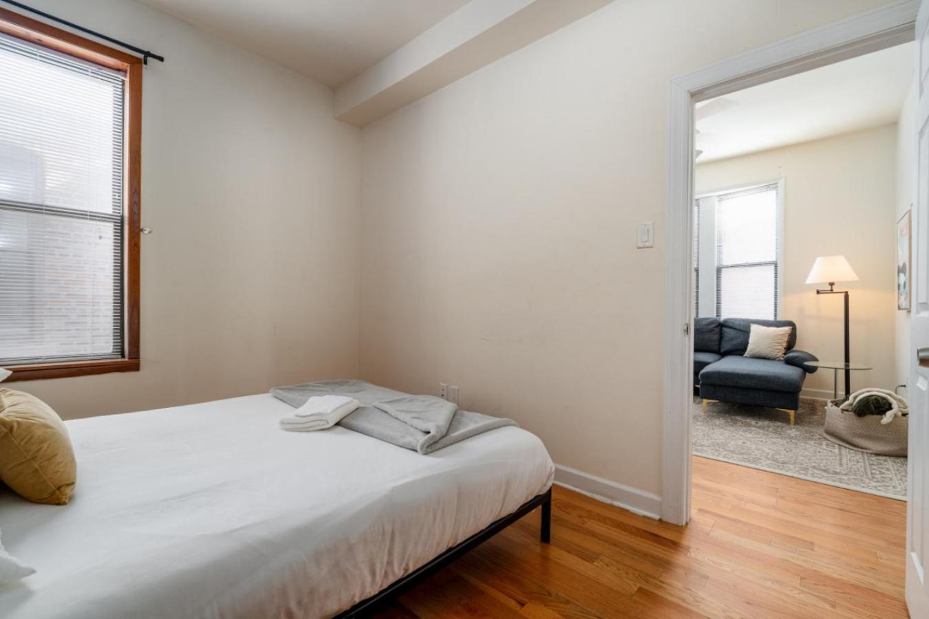 Flexhome Ukrainian Village 2br D2 *