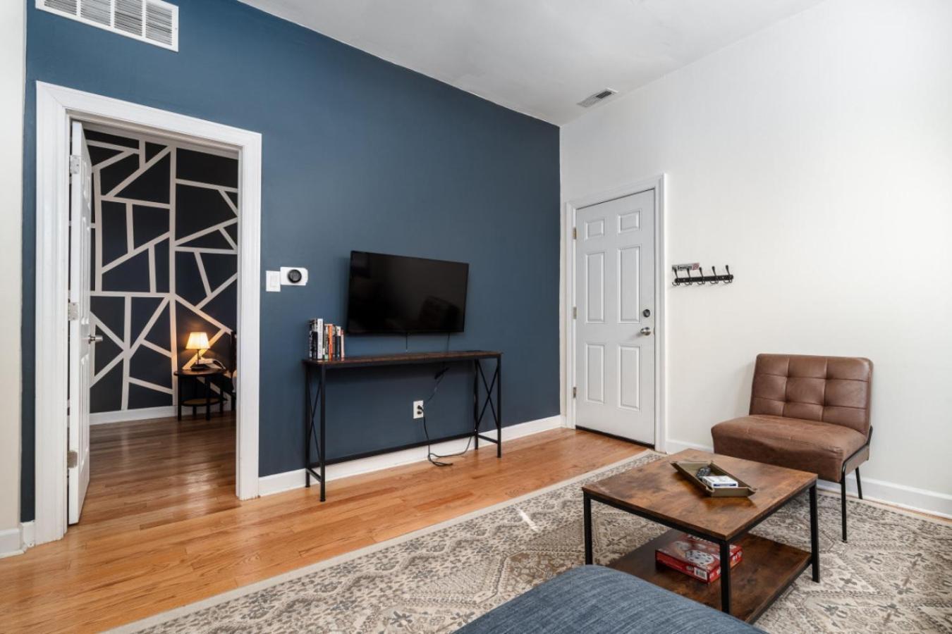 Flexhome Ukrainian Village 2br D2