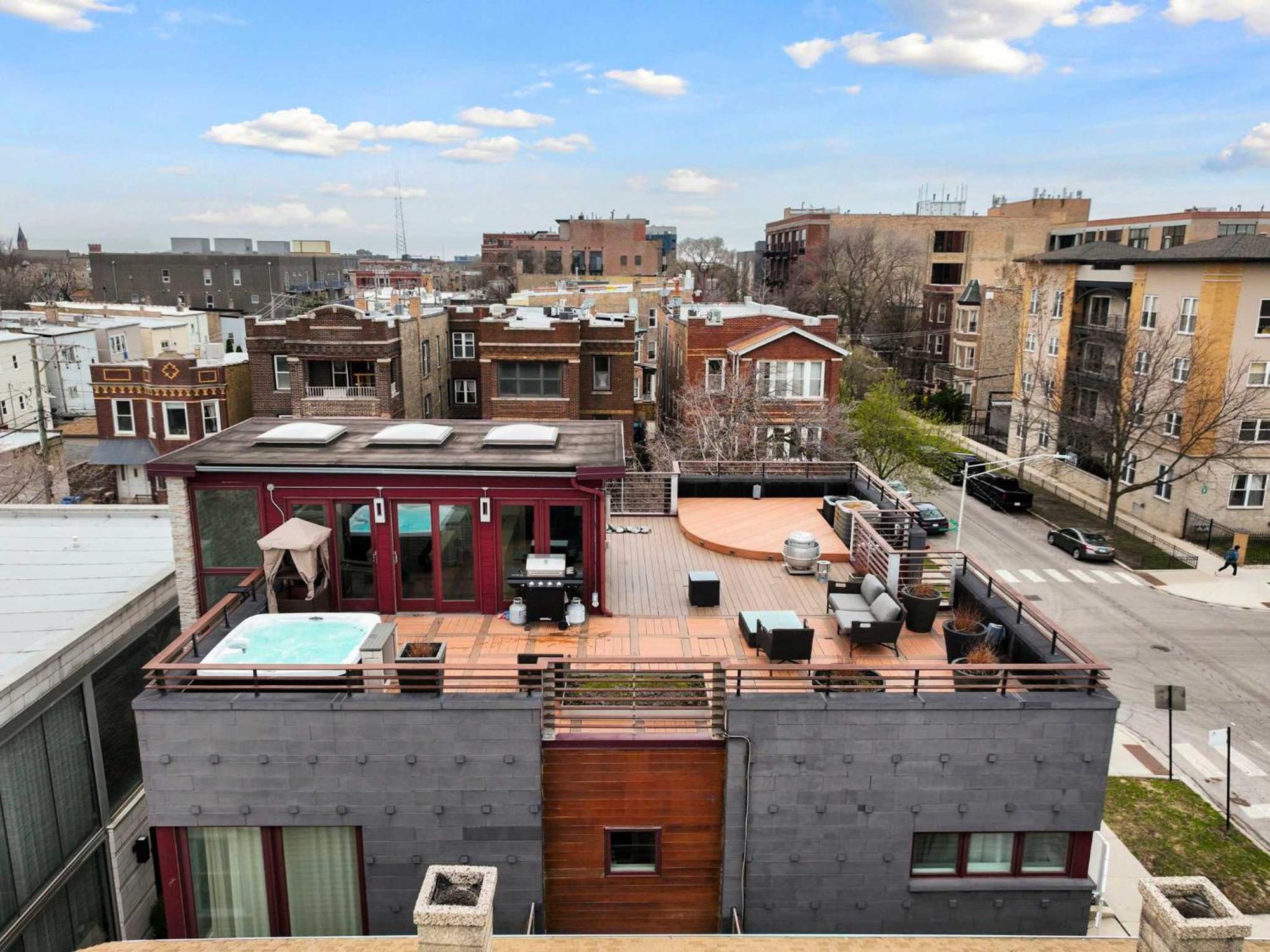 5br 5ba Architectural Estate-theatre Gym Rooftop *