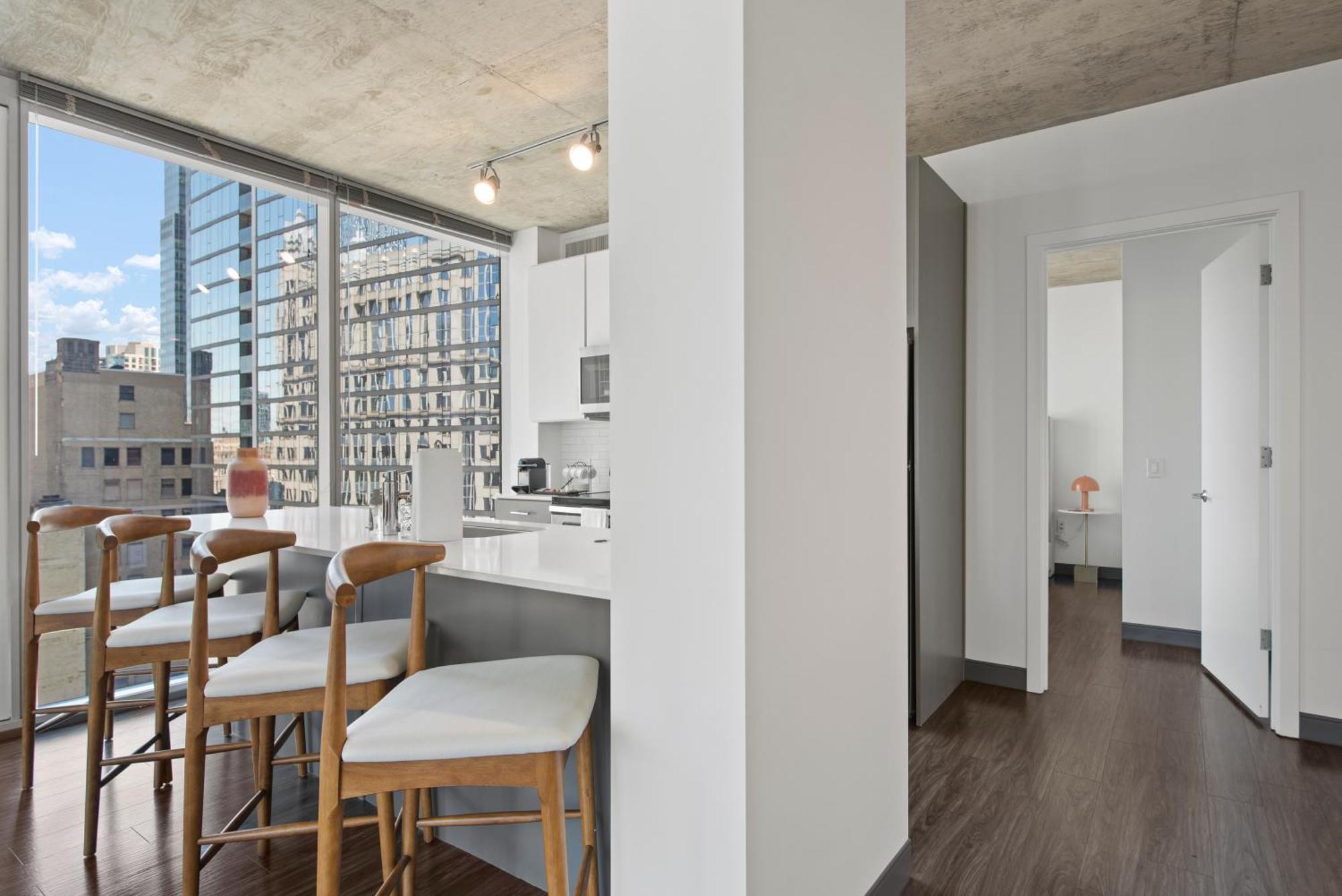 Linea Luxury Living With Indoor Pool And Rooftop Views In The Loop Apartment Chicago