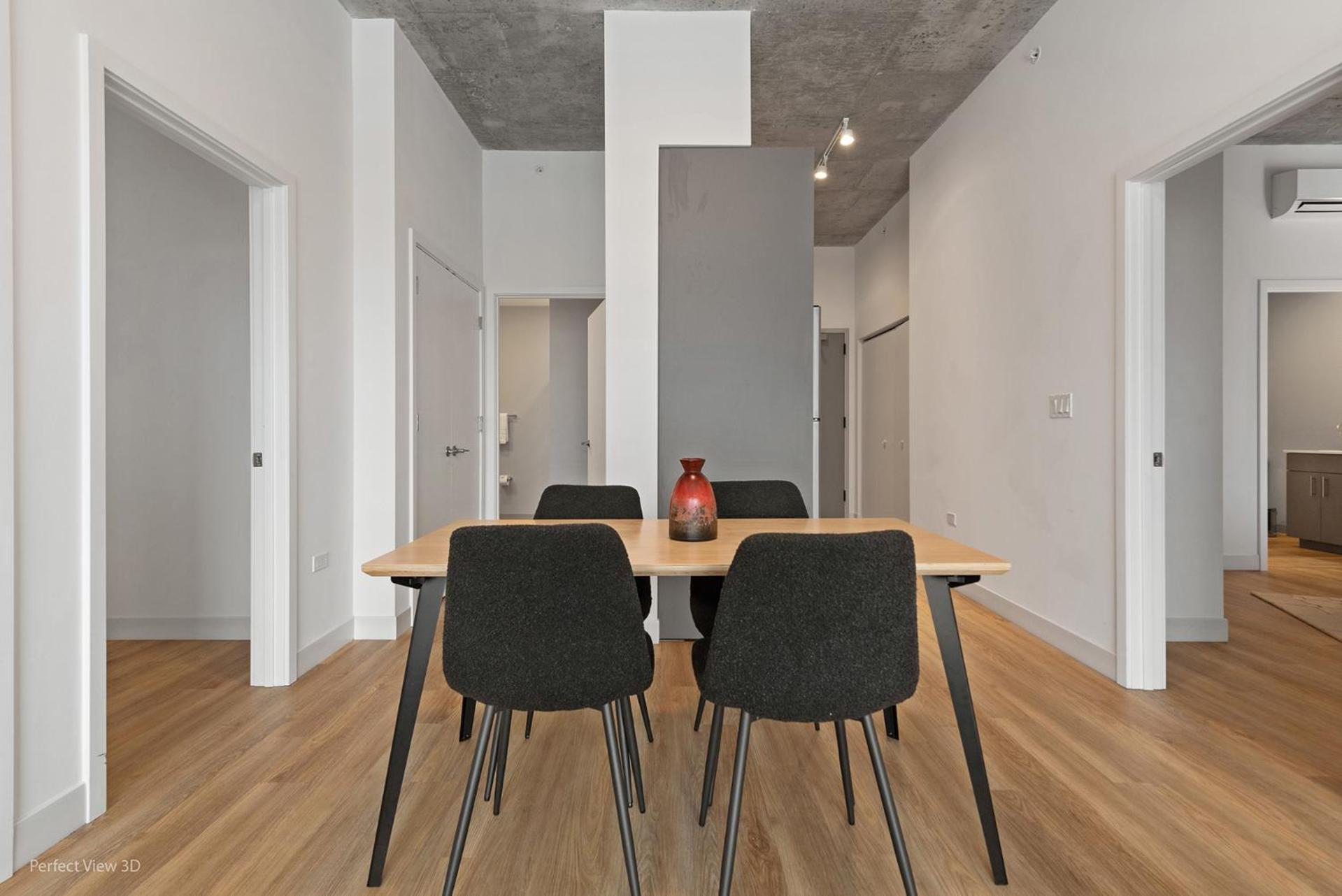 Post Getaway Ideal 4br For Groups Chicago