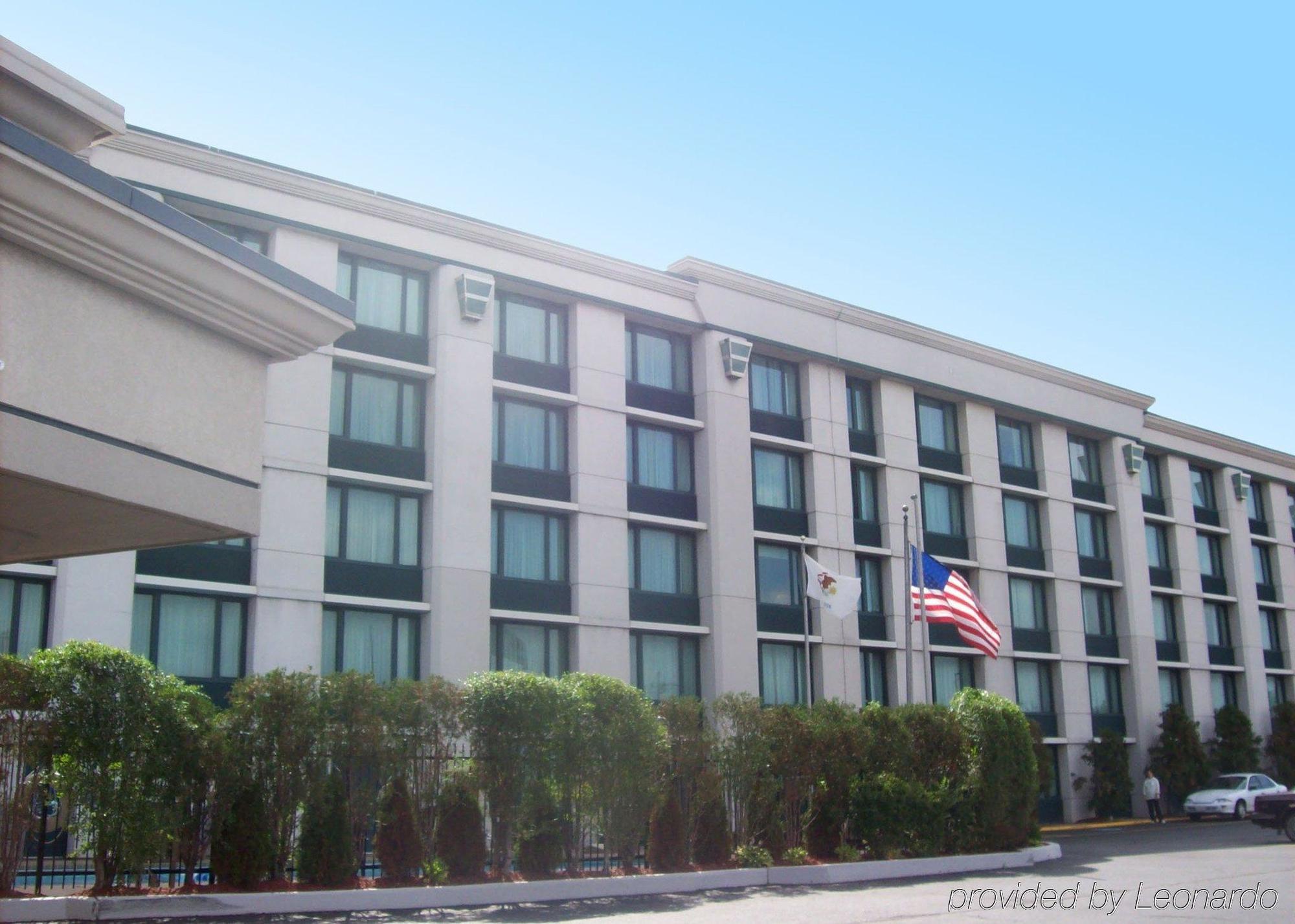 Hotel Midway Airport S By Ihg Chicago