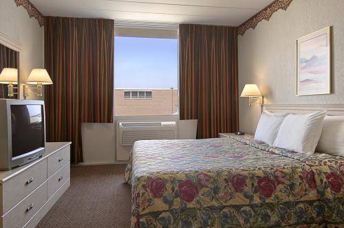 Days Melrose Park/o'hare South Apartment Melrose Park