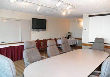 Midway Airport S By Ihg Hotel 3*