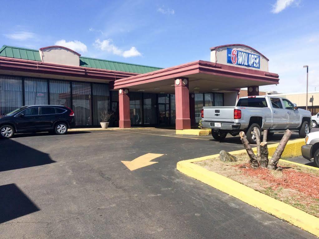 Days Melrose Park/o'hare South Apartment Melrose Park