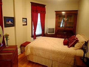 Old Hotel 2*