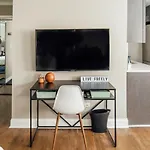 Fully Furnished Studio With Wifi Amazing Deal! - Oakdale 413 - Moved Inventory