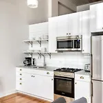 River North 1Br W Gym Lounge Roof Nr Riverwalk Chi-893