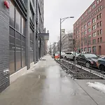W Loop Studio W Pool Gym Nr Restaurant Row Chi-283