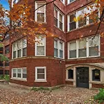 Spacious 4Br Apt In Historic Hyde Park Near Beach