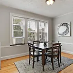 1Br Bright And Cozy Apt In Chicago - Cullom F2
