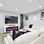 Modern Elegance: 4Br Duplex W/ Free Garage Parking
