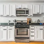 The Bright Retreat In Andersonville