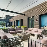 W Loop Studio W Deck Pool Gym 3 Blocks To L Chi-643