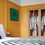 The Chicago Hotel Collection Wrigleyville