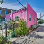 Stylish Chicago Duplex Close To Parks And Dtwn