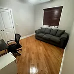 5 Bed 4 Bathroom Home In Chicago 10Min Drive From Downtown