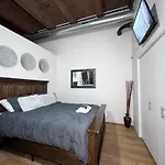 Luxery Stay Chicago - Themed Units! Close To Downtown, Mccormick Place & Wintrust Arena
