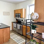 Prime Location 3Brgem Near University Of Chicago