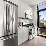 Avra Stylish Apartments Prime West Loop Location Near Union Park