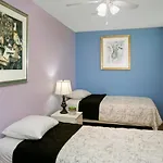 Chicago Parthenon Hostel