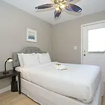 Expansive 4Br In Near West Side By Sonder