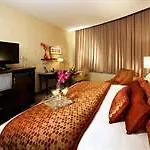 Kinzie Hotel