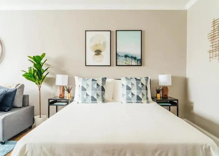Fully Furnished Studio With Wifi Amazing Deal! - Oakdale 413 - Moved Inventory