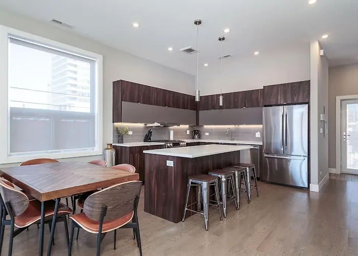 Breathtaking Downtown Penthouse A - Sleeps 11