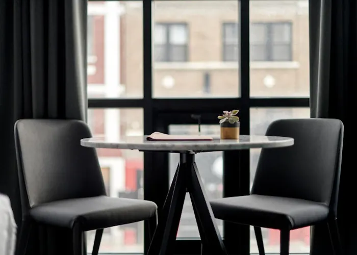 The Chicago Hotel Collection Wrigleyville
