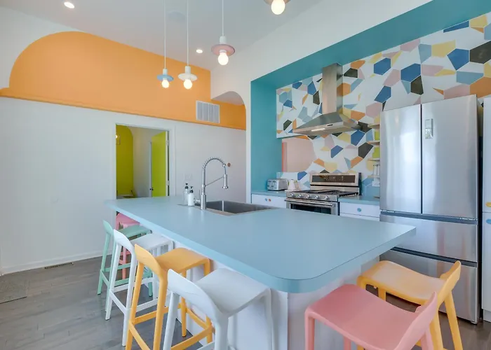 Stylish Chicago Duplex Close To Parks And Dtwn