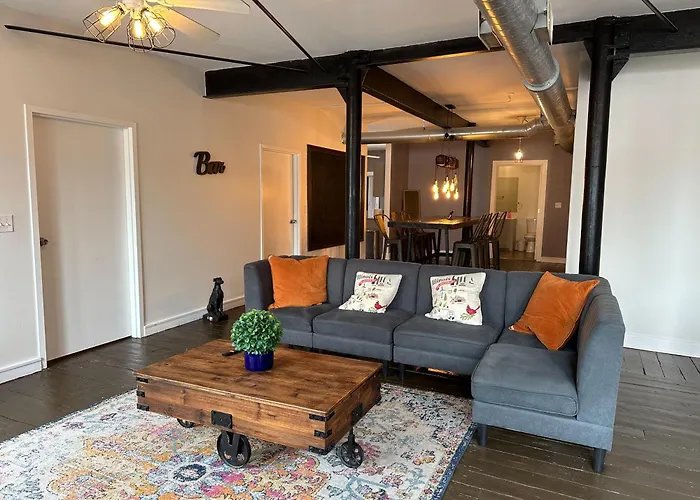 Mccormick Huge 5Br With Pool Table, Optional Parking For Up To 10 Guests