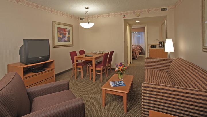 Embassy - Downtown River North Hotel 3*